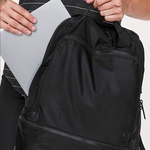 LULULEMON city adventurer backpack in NAVY